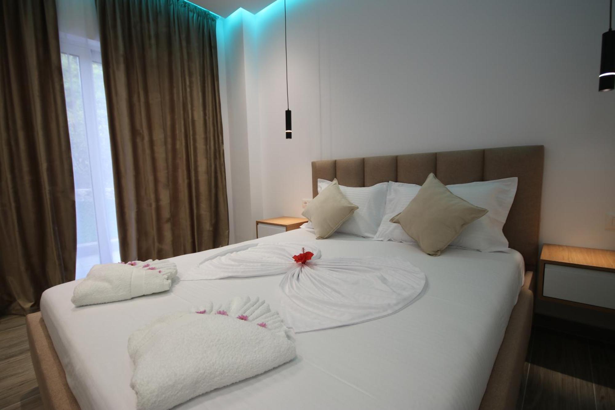 Klea Rooms Himare Exterior photo